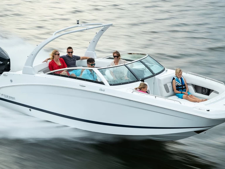 Bateau à moteur à louer à Cannes au meilleur prix