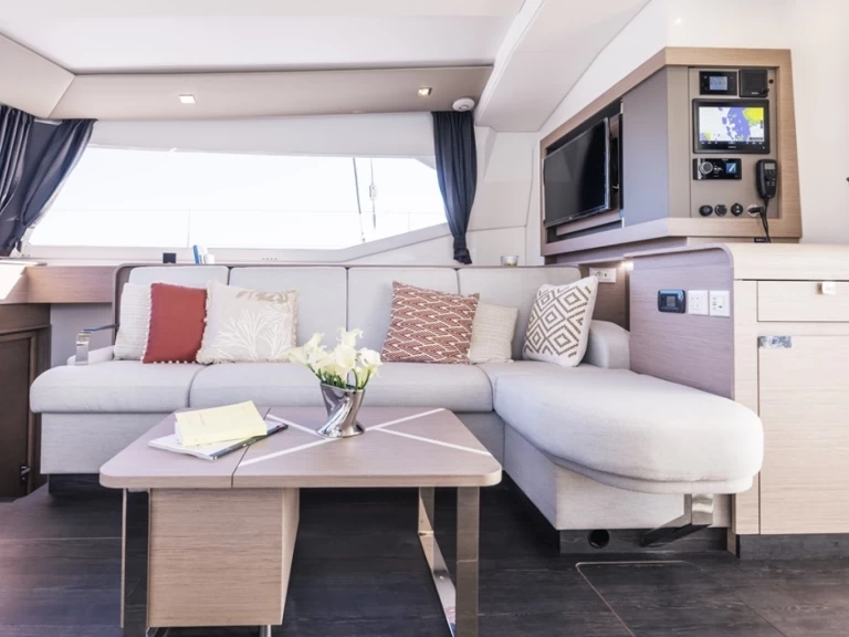 Location bateau Fountaine Pajot Aura 51 à La Forêt-Fouesnant sur Samboat
