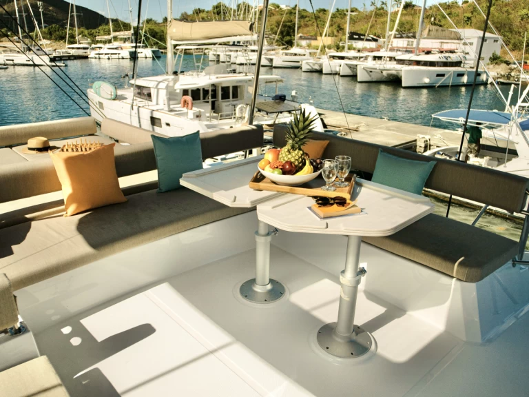 Catamaran à louer à Parham Town au meilleur prix