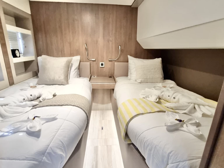 Catamaran à louer à Parham Town au meilleur prix