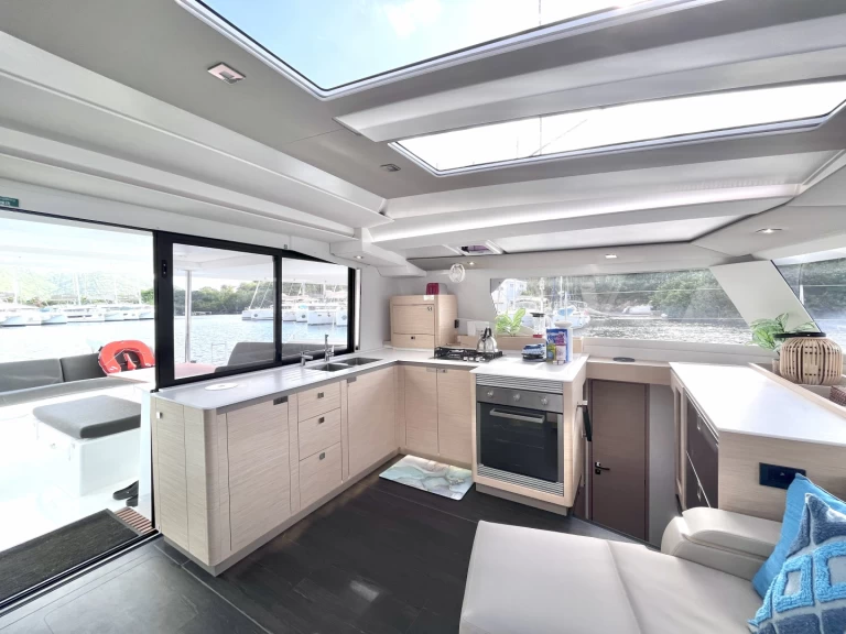 Location bateau Fountaine Pajot Tanna 47 à Parham Town sur Samboat