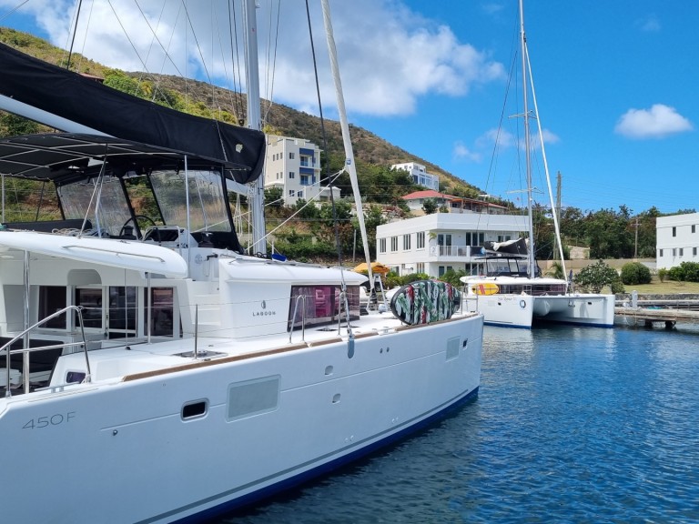 Location bateau Parham Town pas cher Lagoon 450