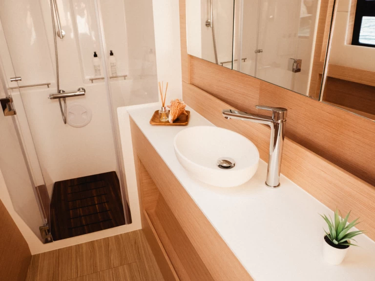 Location bateau Nautitech Nautitech 40 Open  à Parham Town sur Samboat