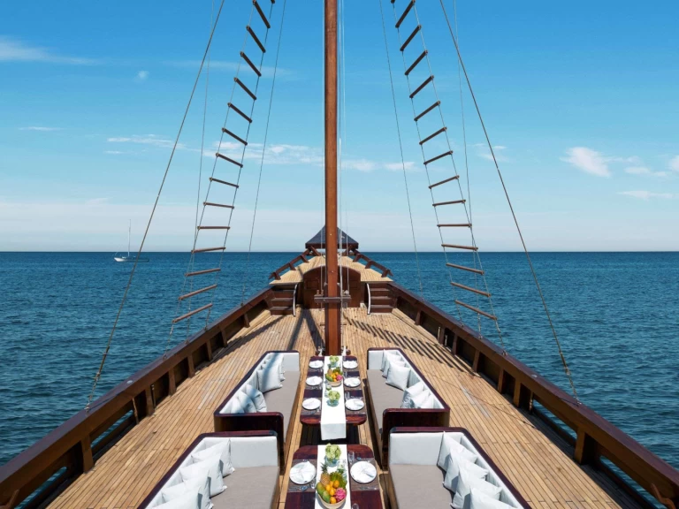 Location bateau Labuan Bajo pas cher Samsara Samudra