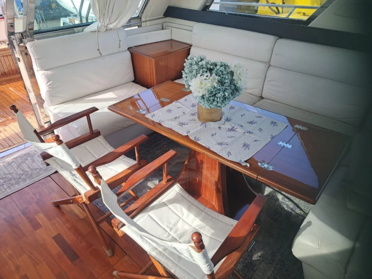 Louez un morosini superitalia fly bridge 52 à Palerme