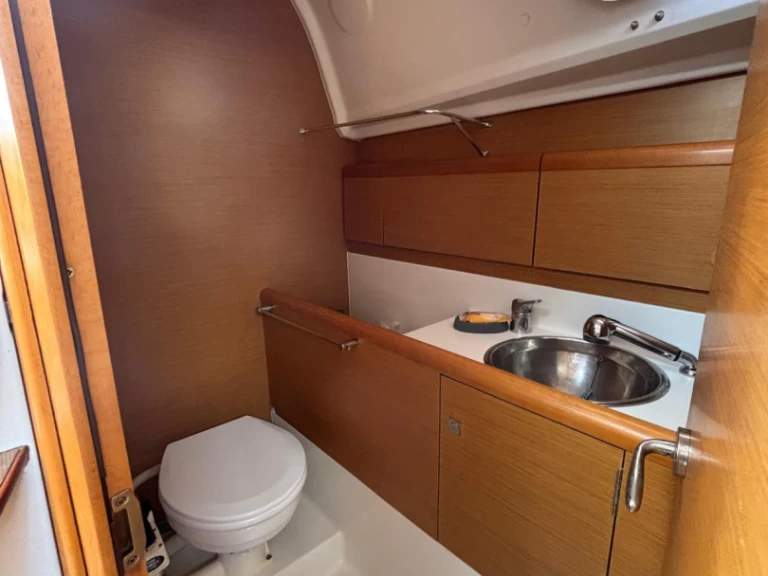 Voilier à louer à Gouviá au meilleur prix