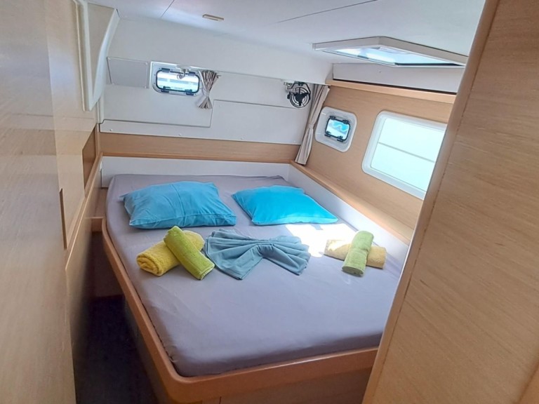 Location à Le Marin - Lagoon Lagoon 400 S2 sur SamBoat