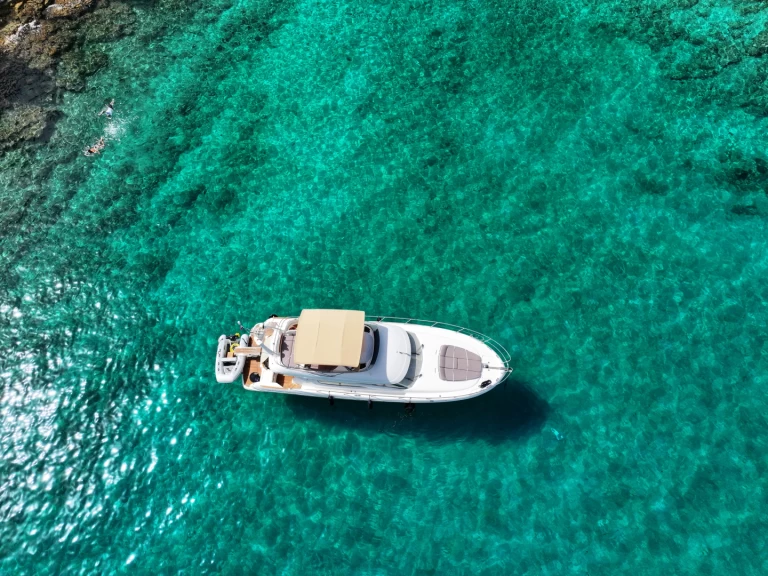 Louez un Prestige Jeanneau Prestige 46 Fly à Split