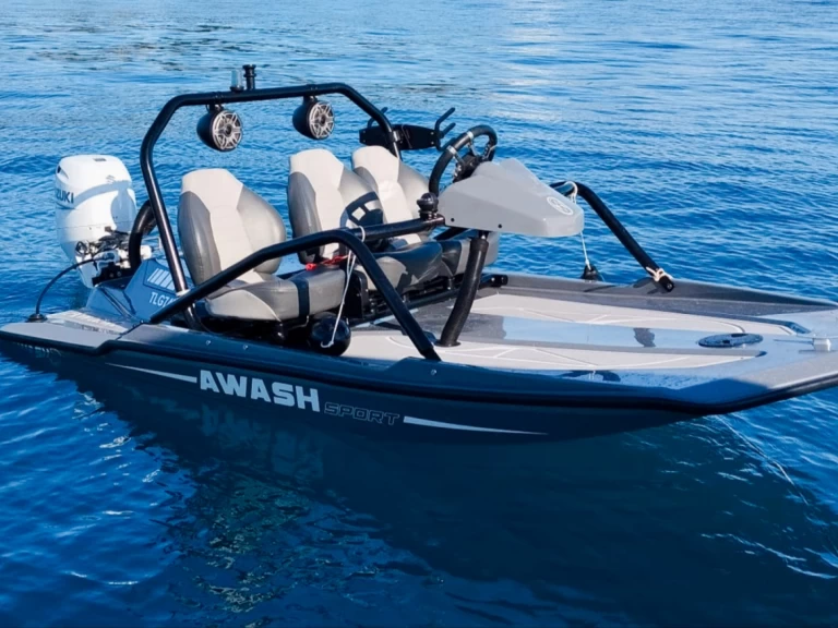 Location Bateau à moteur AWASH avec permis