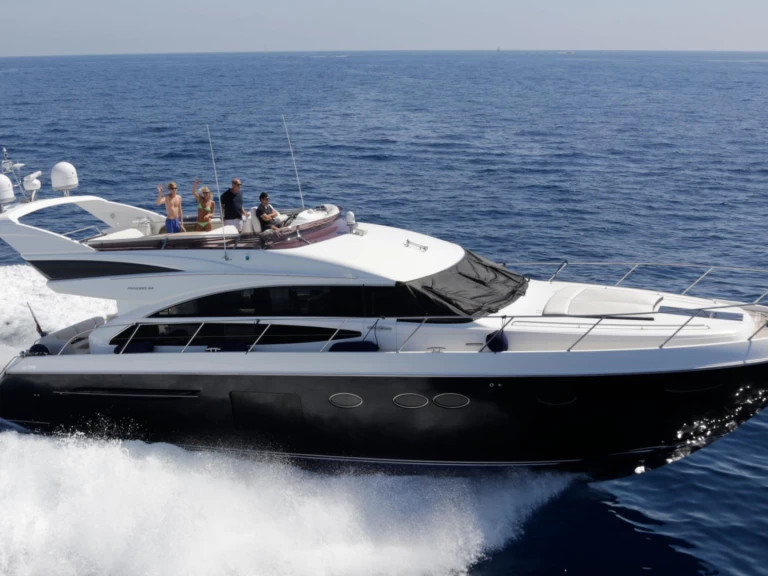 Louer Yacht avec ou sans skipper Princess à Beaulieu-sur-Mer