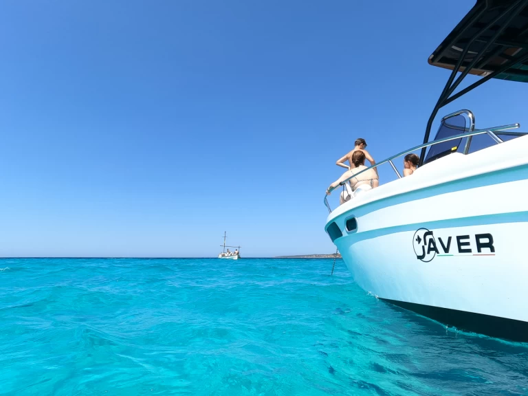 Location bateau Saver 750WA à s'Estanyol de Migjorn sur Samboat