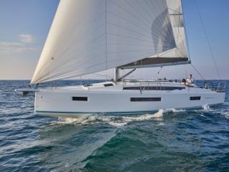 Louez un SUN ODYSSEY 410 NEW SUN ODYSSEY 410 NEW à Hyères
