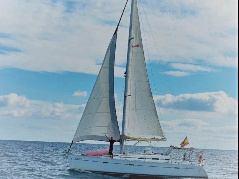 Louez un Bénéteau Oceanis 393 Clipper à Calafell