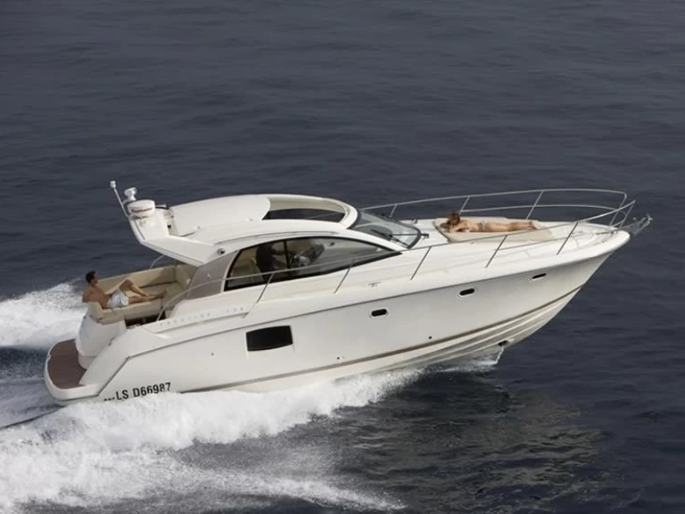 Location Bateau à moteur à Juan-les-Pins - Prestige Prestige 390 S