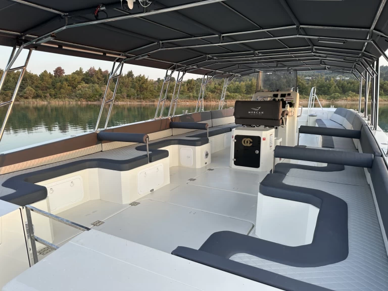 Louer Bateau à moteur avec ou sans skipper Mercan à Limáni Karrá