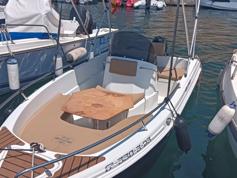 Louer Bateau à moteur avec ou sans skipper Mareti à Altea