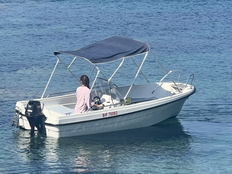 Terhi 445 C a louer à Calvi