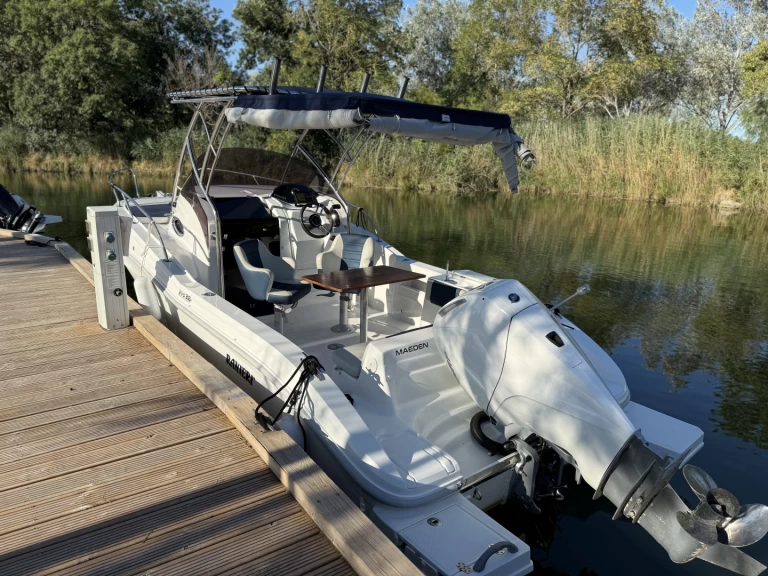 Louez un Ranieri EVO 22 à Mandelieu-la-Napoule