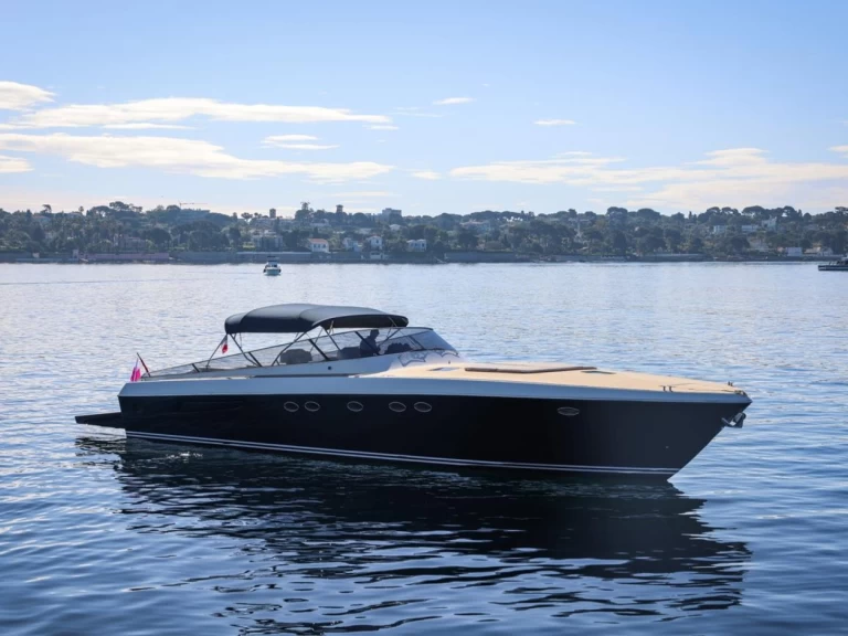 Itama 55 a louer à Juan-les-Pins