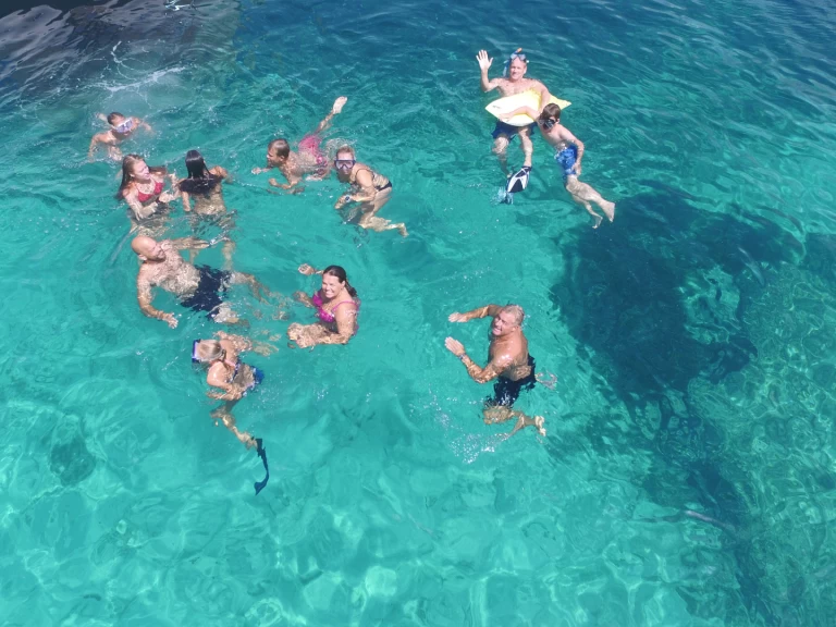 Bateau à moteur à louer à Porto di Alghero au meilleur prix