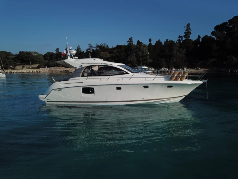 Location bateau Prestige 39 à Juan-les-Pins sur Samboat