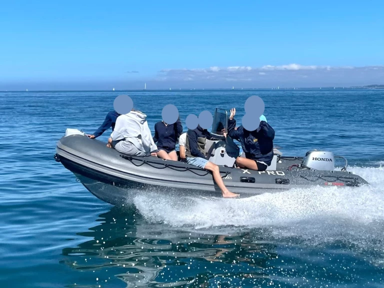 Semi-rigide à louer à Locmiquélic au meilleur prix