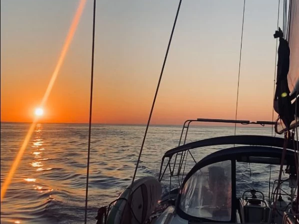 Location bateau Jeanneau Sun Odyssey 49 à Paros (Ile) sur Samboat