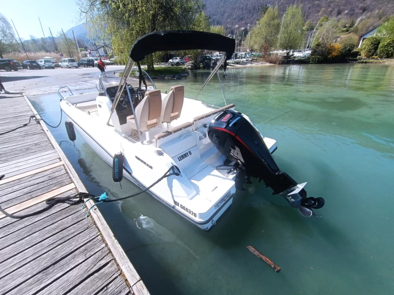 Location Bateau à moteur Quicksilver avec permis
