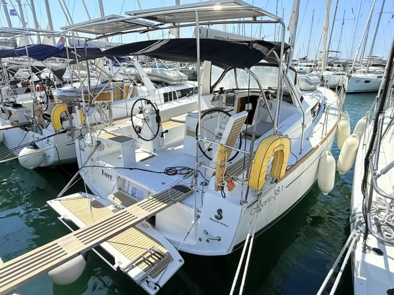Location à Sukošan - Bénéteau Oceanis 38.1 sur SamBoat