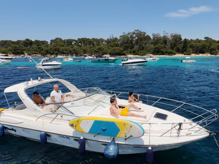 Location Bateau à moteur à Cannes - Windy Grand Mistral 37