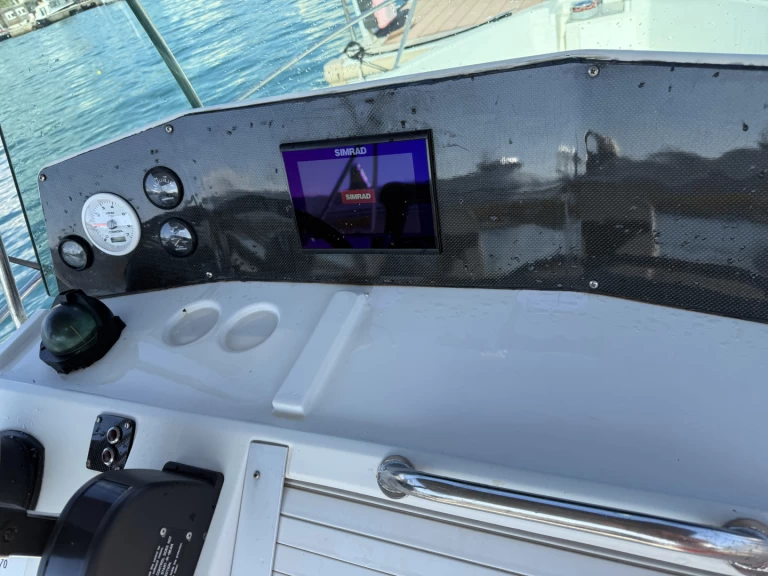 Location Bateau à moteur à Toulon - Jeanneau Cap Camarat 695 WA