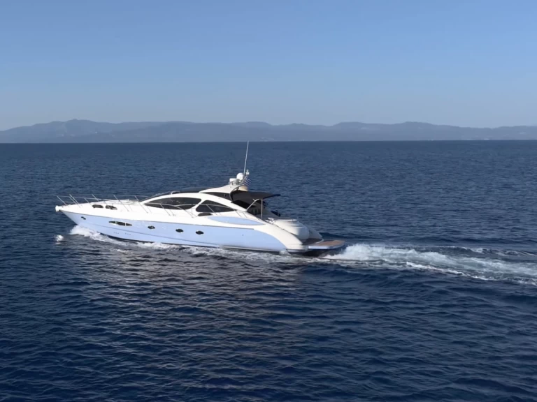 Azimut Atlantis 55 a louer à Palioúri