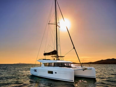 Noleggio Catamarano con o senza skipper Lagoon a Lávrio