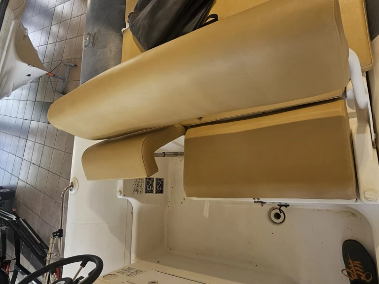 Semi-rigide à louer à Biscarrosse au meilleur prix