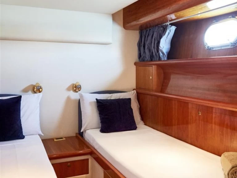 Louez un Alfamarine 58 à Chania