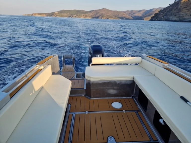 Location bateau Roses pas cher BA 75