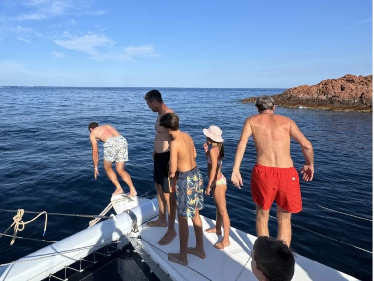 Location bateau Lombardini Lady Hawke 39 Cabrio à Théoule-sur-Mer sur Samboat