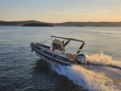 Bareboat Rental RIB Salpa with a boat licence