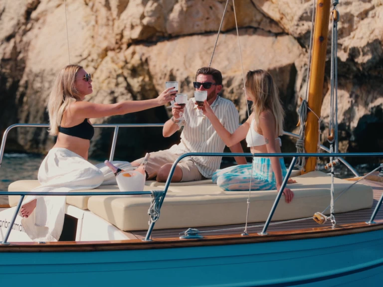 Location bateau medvolt m7 à Port d'Alcudia sur Samboat