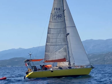 Noleggio Barca a vela Jeanneau con patente nautica