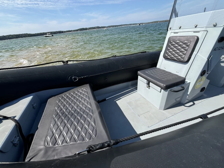 Louez un Highfield Patrol 600 à Arcachon