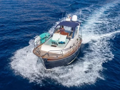 Noleggio Barca a motore a Marina Aliki – Mimi Libeccio