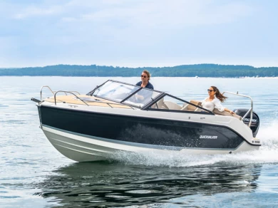 Rent a Quicksilver 605 CRUISER Mestre