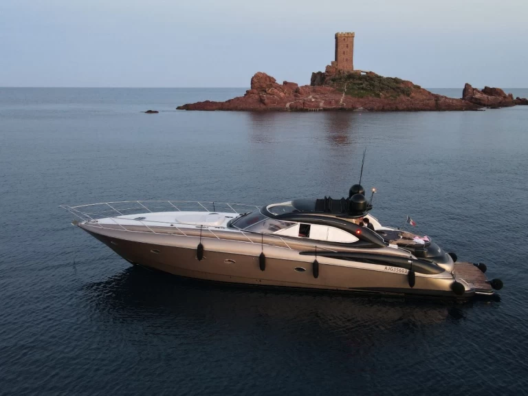 Location bateau Sunseeker Predator 60 à Saint-Raphaël sur Samboat