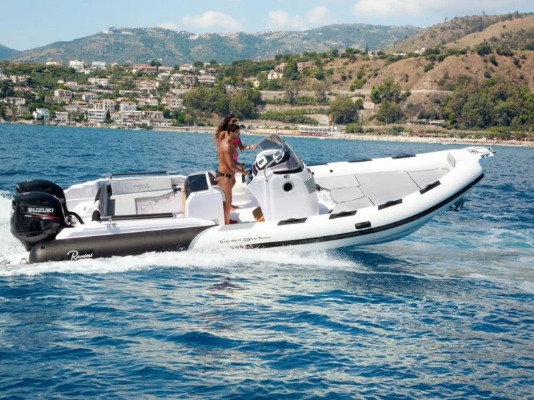 Louer Semi-rigide avec ou sans skipper Ranieri à Altea