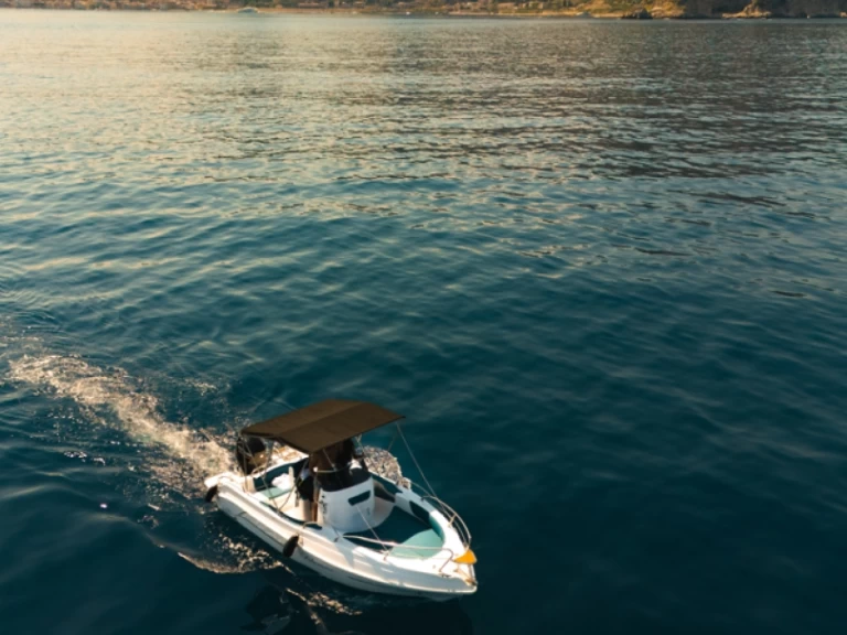 Location bateau Taormina pas cher Blumax 19 Pro