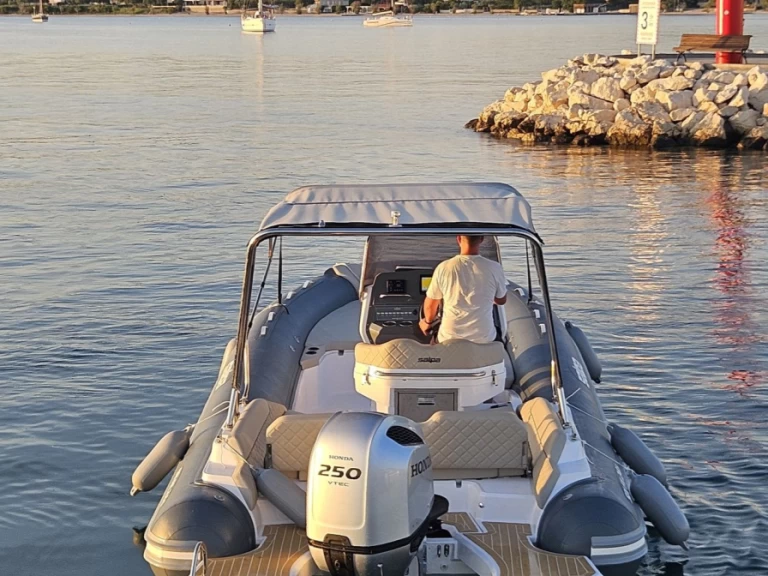 Louez un Salpa Soleil 24,5 à Biograd na Moru