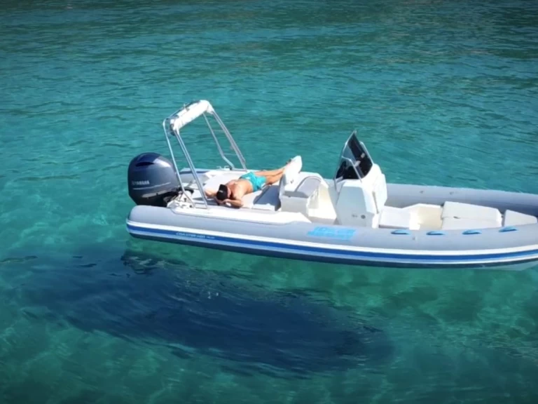 Location Semi-rigide Joker Boat avec permis