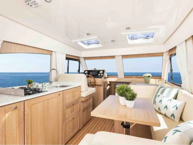 Location à Cavalaire-sur-Mer - sasga 34 HT sur SamBoat