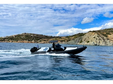 Noleggio barche Lávrio economico Rock Marine 30